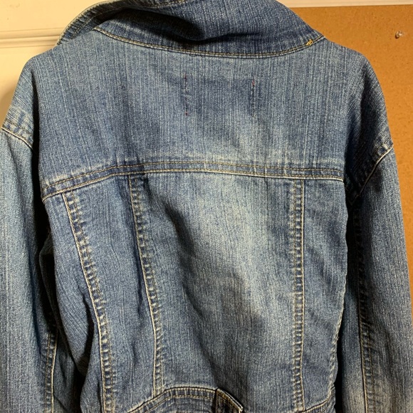 Thrifted Cropped Denim Jacket - Picture 3 of 3